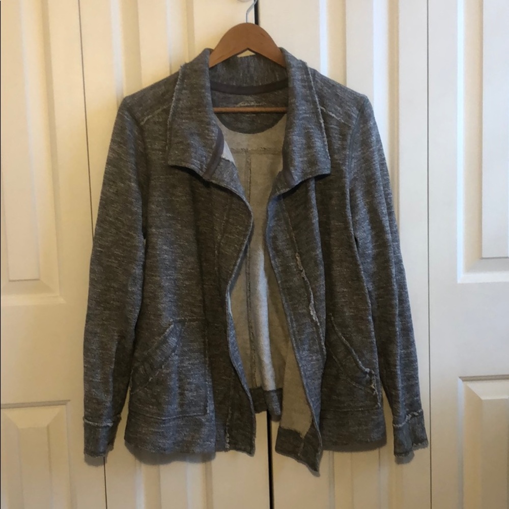 Women’s Eddie Bauer large heather gray cardigan